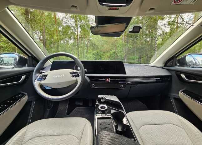 Kia  E V6   2023