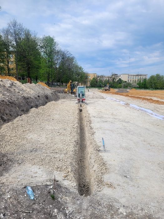 Uslugi minikoparką przewierty i wywrotka 3.5t