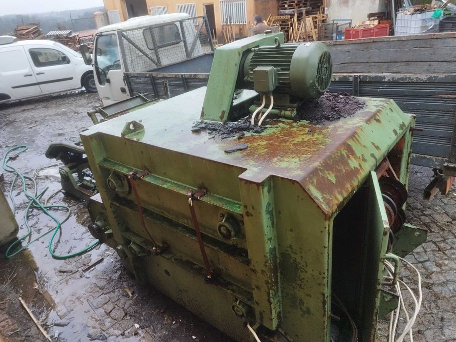 Descascadeira de pinho