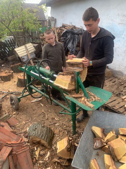 Дровокол гідравлічний