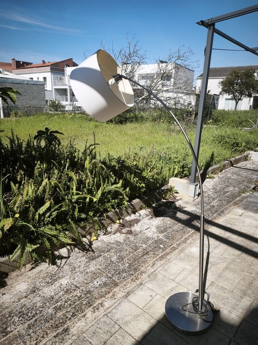 Candeeiro de Pé em arco