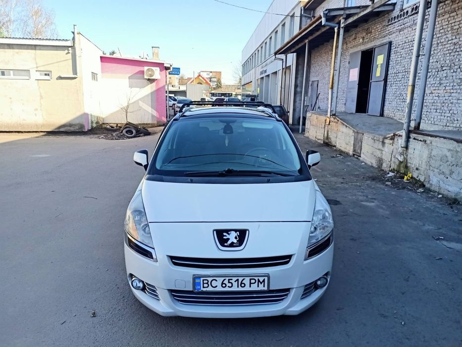 Пежо 5008 2012 рік, 1.6 дизель