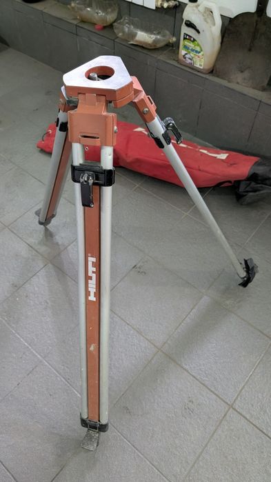 ротационный лазер  Hilti PR 16