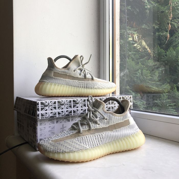 Жіночі Кросівки Adidas Yeezy Boost 350 V2