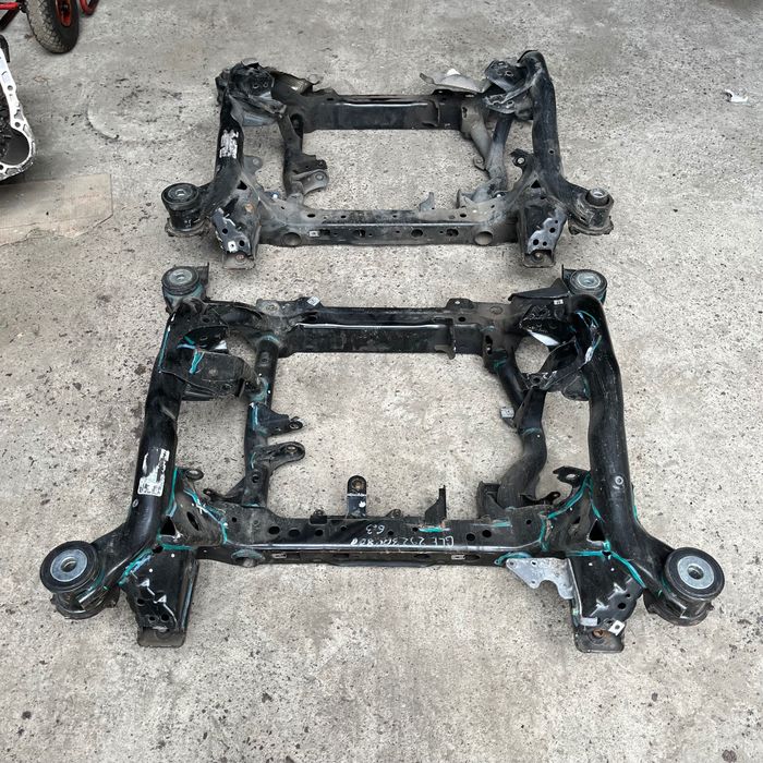 Mercedes W166 передній підрамник балка БЕНЗИН