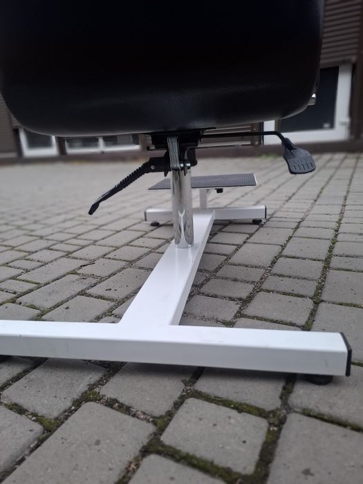 Педикюрное кресло, маникюр,педикюр