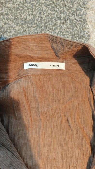 Sukienka midi przed kolano