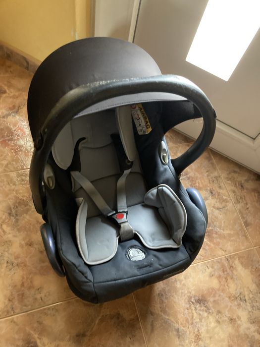 Ovinho de bebe cadeirinha em bom estado