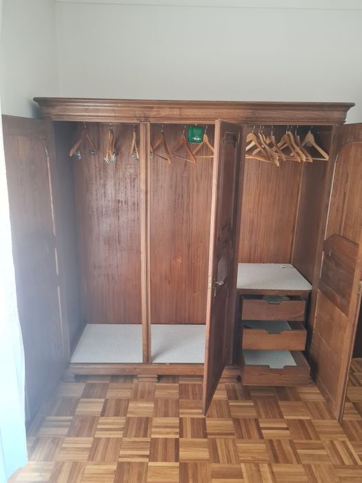 Roupeiro de 3 portas