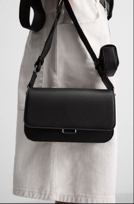 Фактурна сумка через плече від Zara