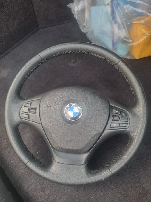 Vendo volante BMW multifunções compatível série 3,4,5