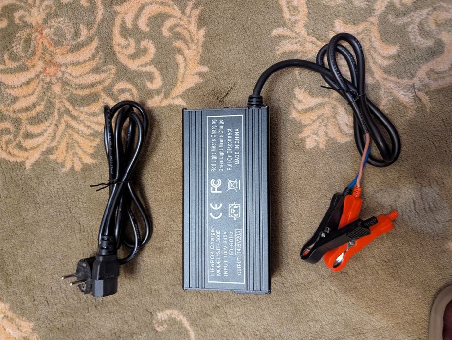 Зарядний пристрій 14.6V 20А для Lifepo4
