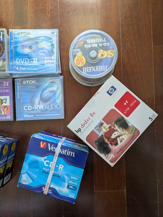 CDs e DVD's antigos novos selados