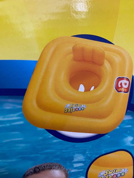 Boia de piscina de bebé nova