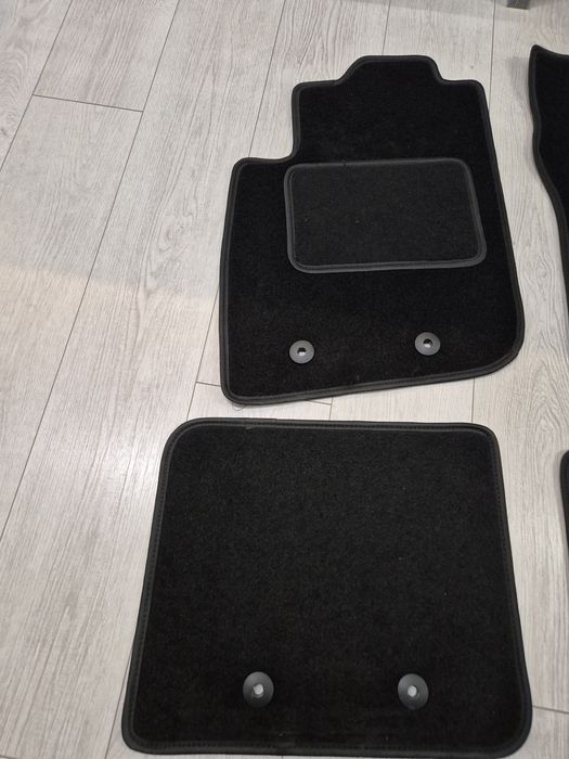 Dywaniki volvo s/v 40