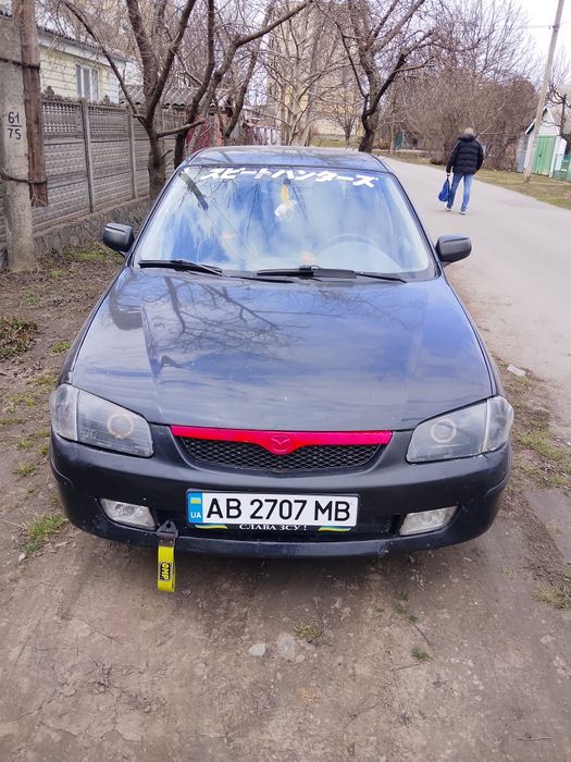 Мазда 323 1999року