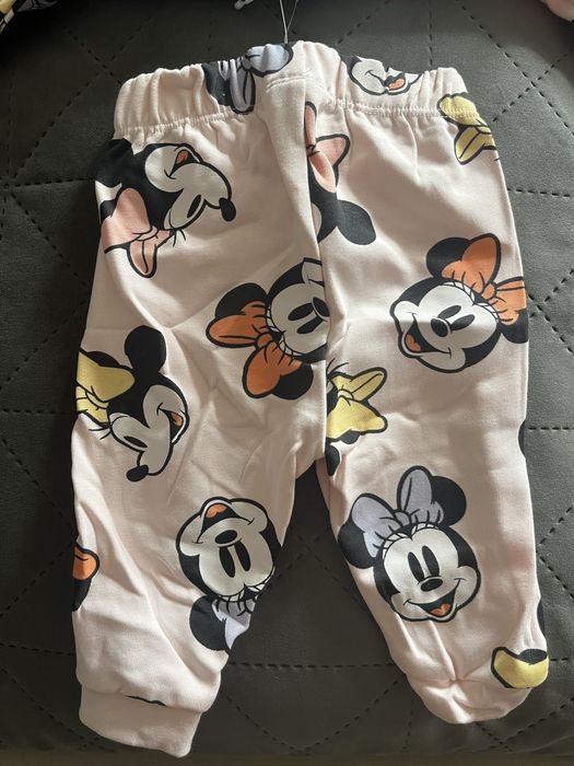 Śliczny dres dziewczęcy Disney Minnie 62/68 Nowy