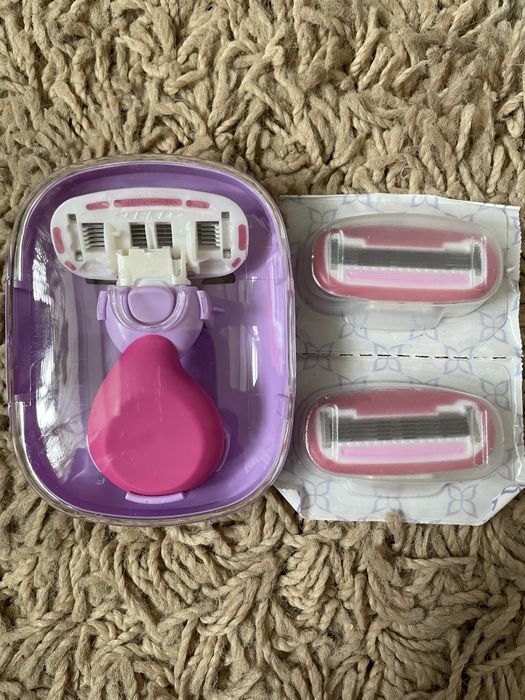 Бритва WILKINSON Intuition