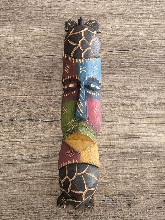 Figuras Áfricanas de Madeira