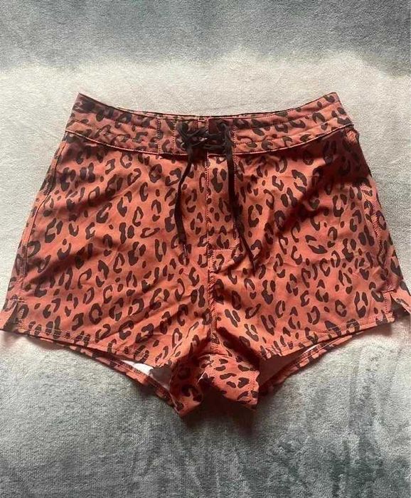 Billabong leopard boardshorts S