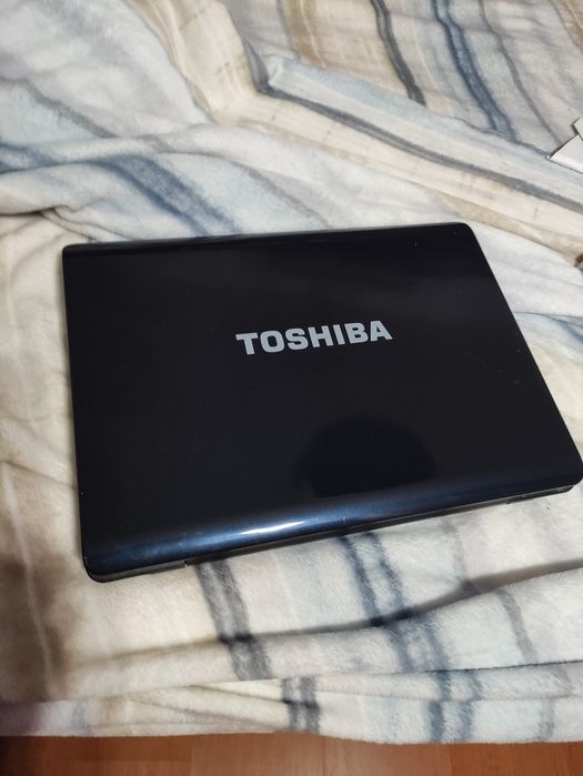 Computador toshiba.