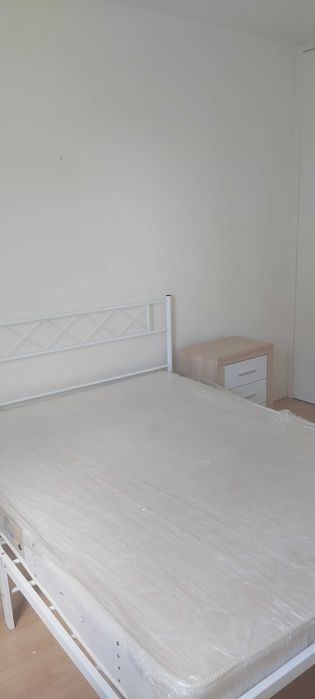 Quarto casal ou individual 14 m2 Condominio Lago - Lumiar Lisboa