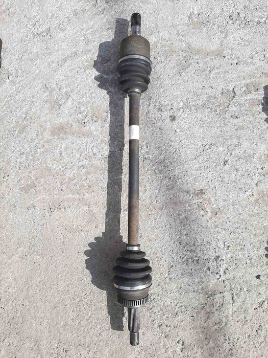 Полуось Хюндай туксон привод шрус піввісь hyundai tucson кулак цапфа