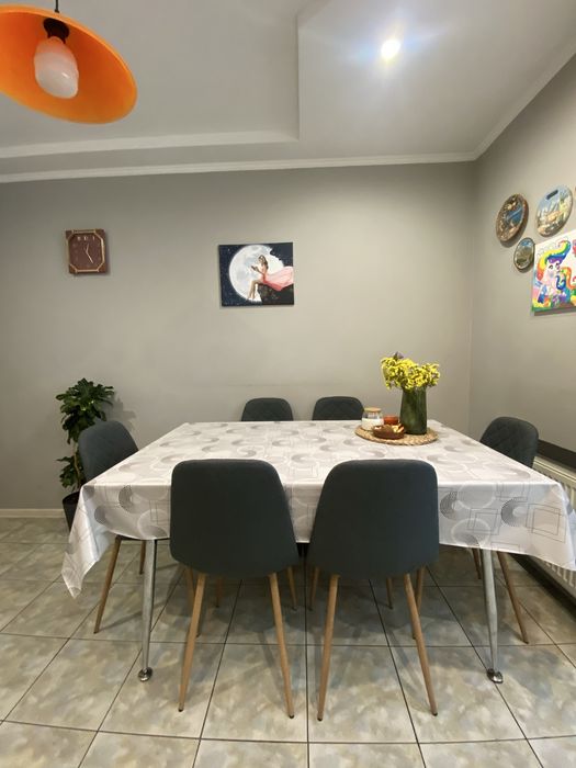 Продається БЕЗ КОМІСІЇ ДЛЯ ПОКУПЦЯ 2-х кімнатна квартира на Дружбі!