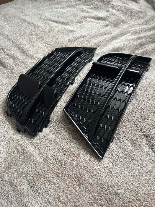 Решітки в бампер audi  a3 s-line ліва та права