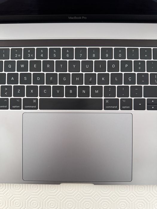 Computador MacBook Pro 15 Polegadas443437207656212483