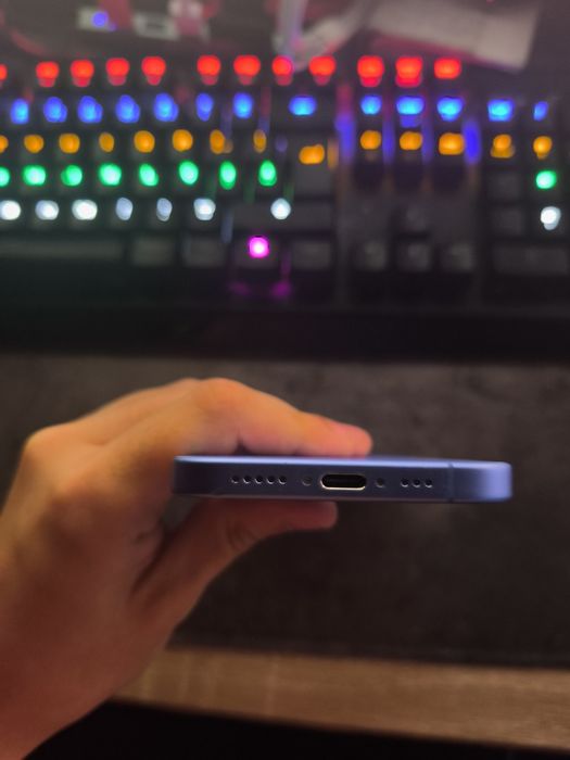 iPhone 16 128GB azul