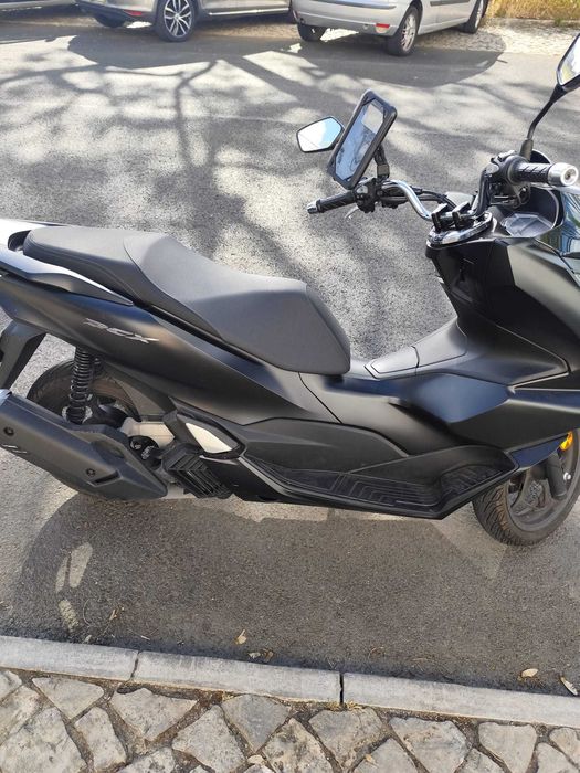 Honda PCX 125cc com garantia de fábrica até 2027