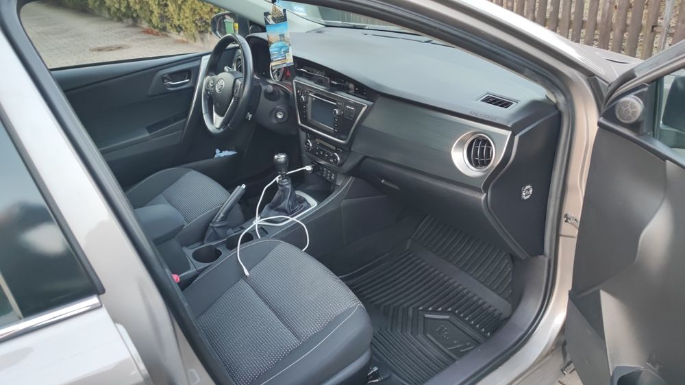 Auris II LPG 85 tyś