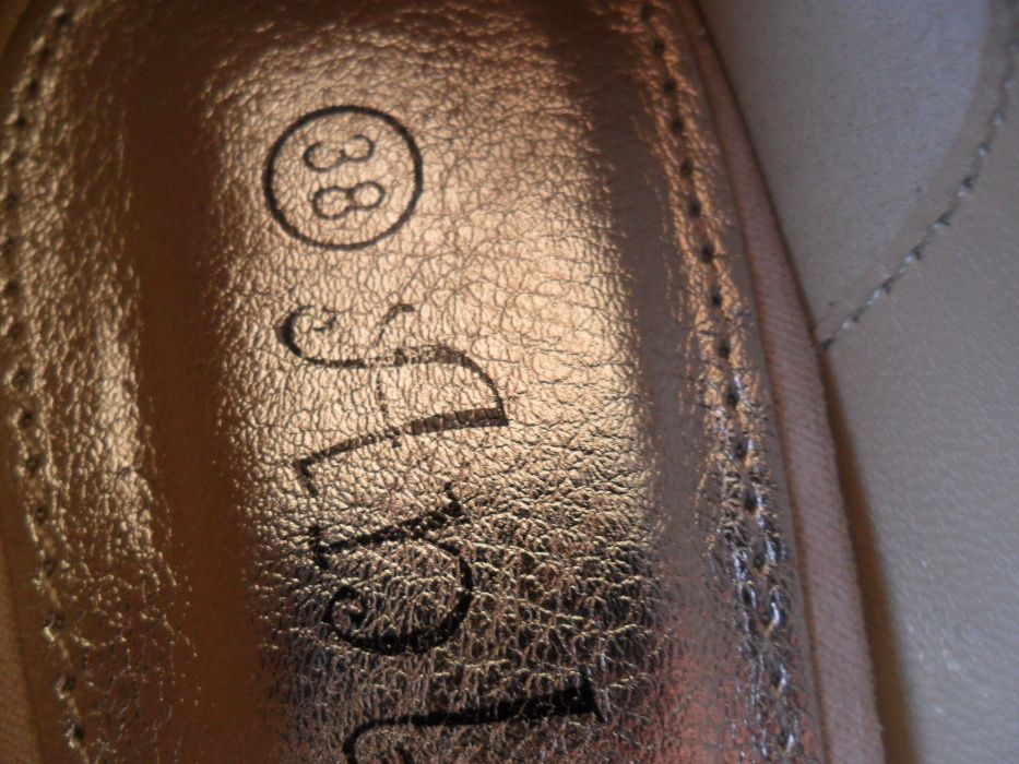 Sapatos novos tam. 38