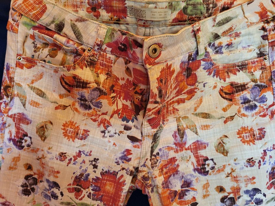 Calças da Zara flores 40