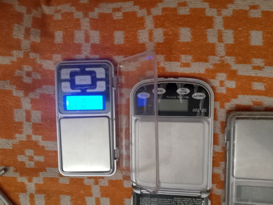 Продам ваги ювелірні та для точних вимірів ваги