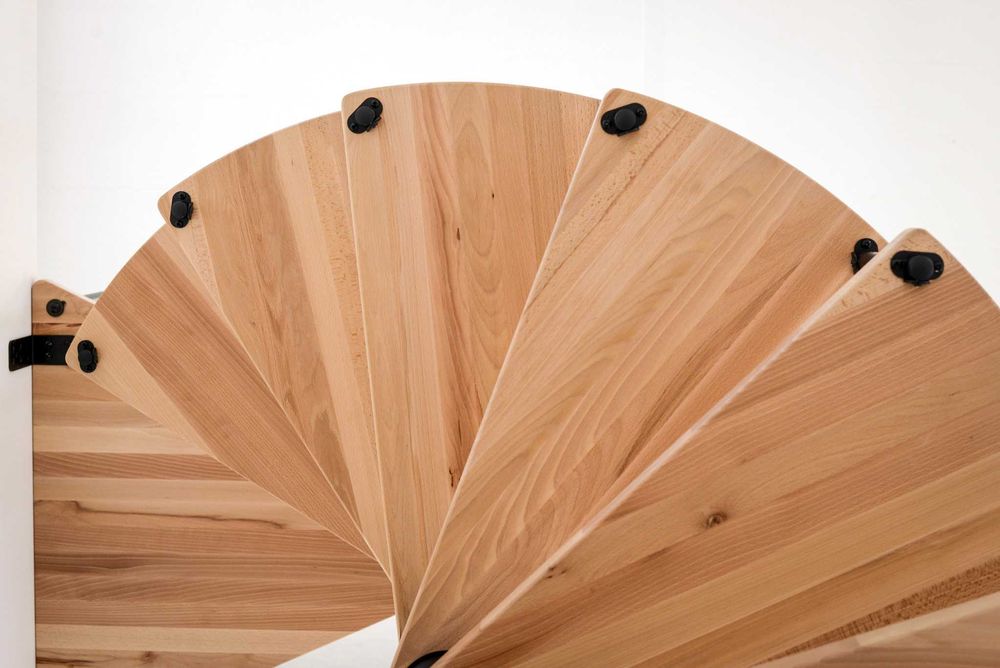 Promocja!Schody kręcone VENEZIA SMART CZARNE/ BUK fi 140 cm