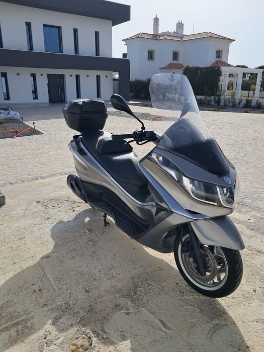 Piaggio X10 350 Executive