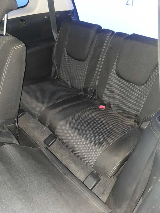 Продам Mazda 5 1.6 d