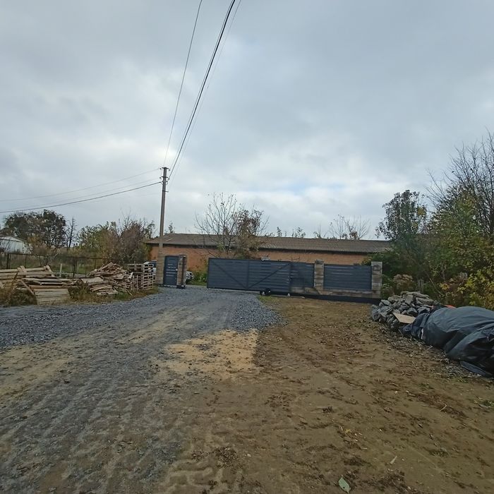 Продаж будинку 230 кв.м на ділянці 7,5 с