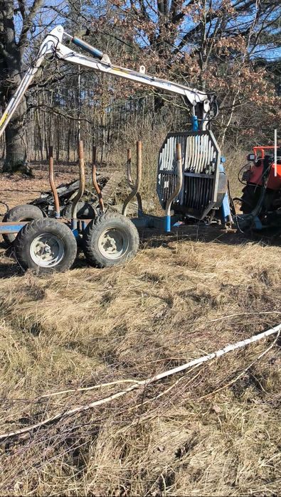 Autolaweta   Transport maszyn  Pomoc drogowa Przyczepa leśna