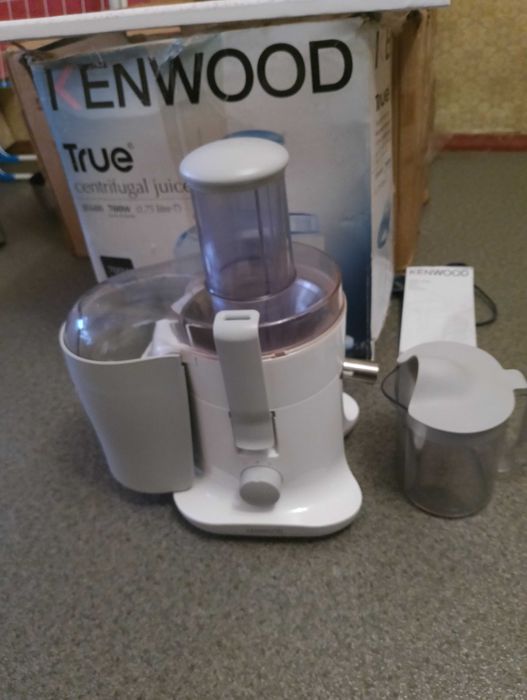 Продам чудову Електро - Соковижималку