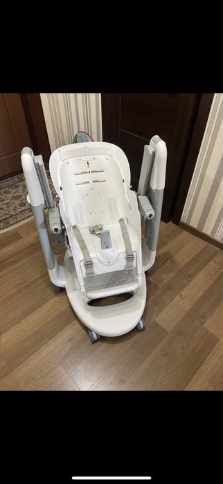 Стільчик Tatamia Peg-Perego
