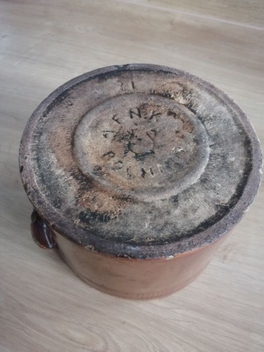 Garnek kamionkowy z dwoma uszami stary Bochnia