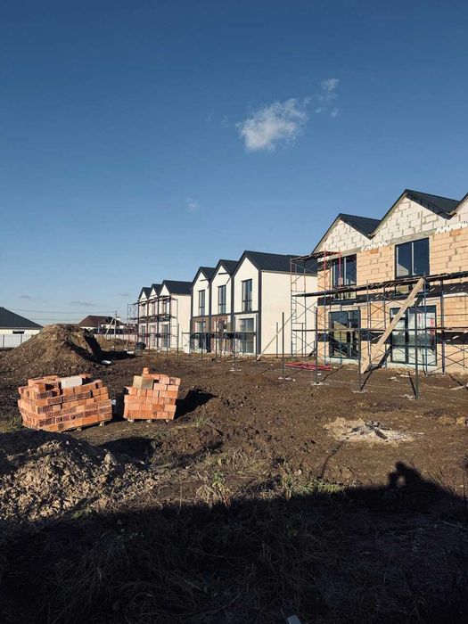 ГАЗИФІКОВАНИЙ таунхаус у с.Святопетрівське від ЗАБУДОВНИКА