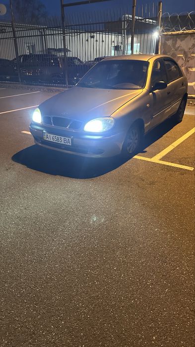 Продам Ланос 1.6 в хорошем состоянии. Поменяны все жидкости, масло в коробке. Свечи зажигание., и брони провода. Сделаны тормоза.Новые колодки., передние, задние., новый трос ручника. Новое лобовое. Резина зима в отличном состоянии. Состояние сел и поехал . Продажа по Т/П Со своими глупыми предложениями и ценами проходим мимо. Цена 1.400 $