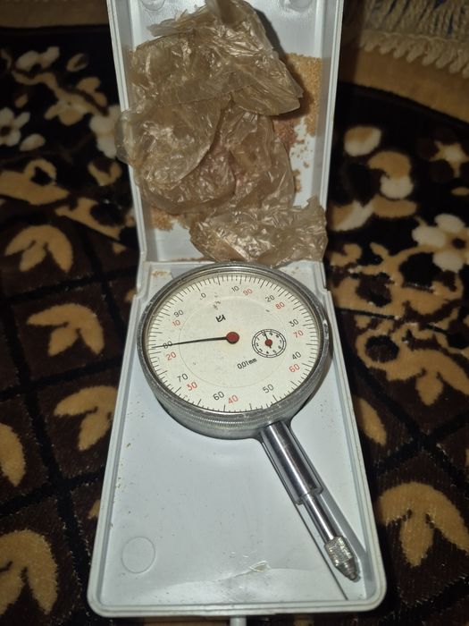 Индикатор часового типа ИЧ 10-2М (0.01 мм) СССР с паспортом