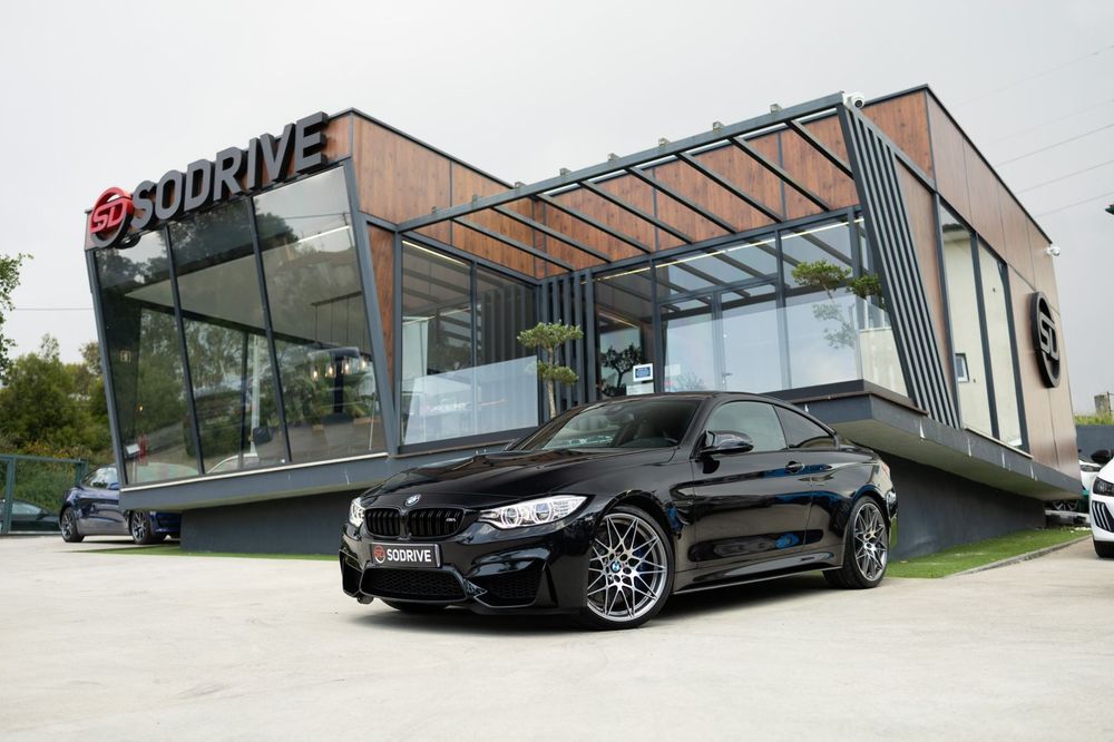 BMW M4 DKG Competition