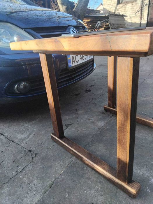 Банкетний столик з натурального дерева | Ручна робота