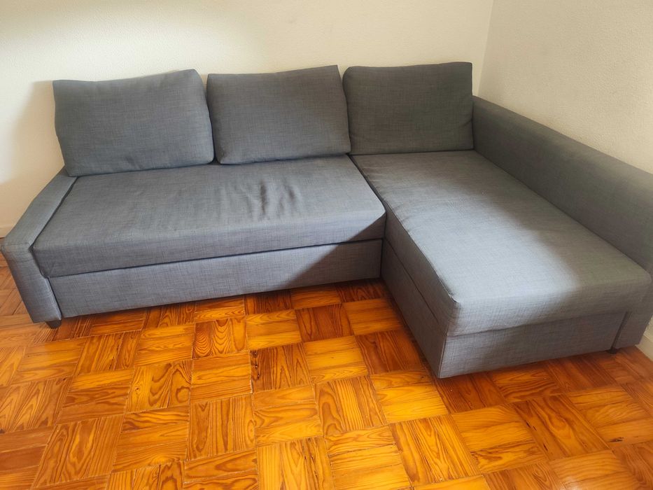 FRIHETEN Sofá-cama de canto c/arrumação, Skiftebo cinz esc